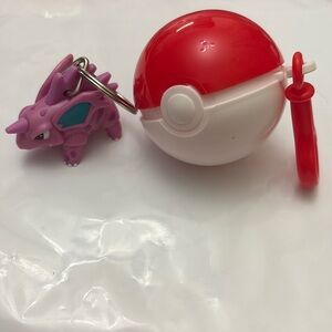 1999 Burger King Pokemon #33 Nidorino keychain with Pokeball
